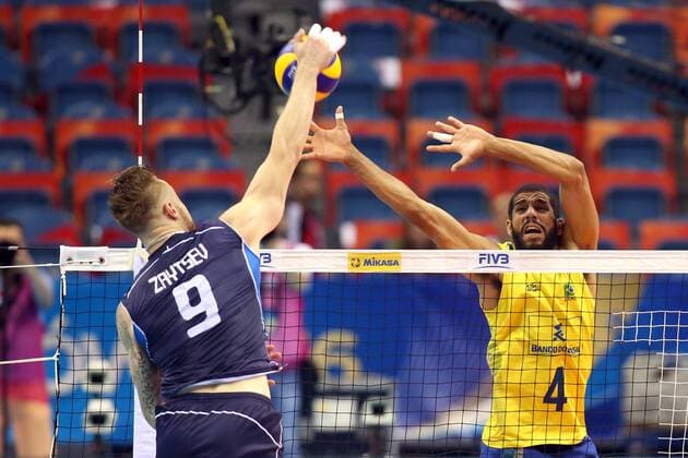 FIVB WORLD LEAGUE FINALS KRAKOW 2016 BRAZIL - ITALY ATAKUJE (L) IVAN ZAYTSEV BLOK (R) WALLACE DE SOUZA  20160713CSJP3014