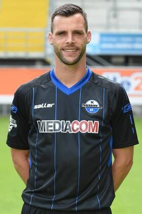 Fußball 3. Liga, Porträttermin 2016 2017 SC Paderborn 07 am 13.07.2016 in der Benteler-Arena in Paderborn Koen Van der Biezen (Paderborn) mt