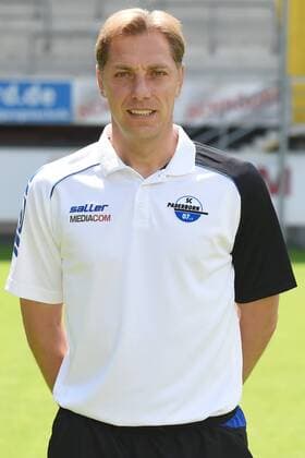 Fußball 3. Liga, Porträttermin 2016 2017 SC Paderborn 07 am 13.07.2016 in der Benteler-Arena in Paderborn Trainer Rene Müller Mueller (Paderborn) mt