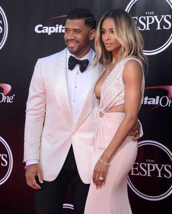 NFL American Football Herren USA quarterback Russell Wilson and recording artist Ciara attend the ESPY Awards at Microsoft Theater in Los Angeles on July 13, 2016.  LAP2016071303 JIMxRUYMEN