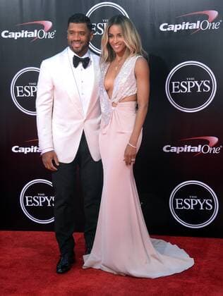 NFL American Football Herren USA quarterback Russell Wilson and recording artist Ciara attend the ESPY Awards at Microsoft Theater in Los Angeles on July 13, 2016.  LAP2016071301 JIMxRUYMEN