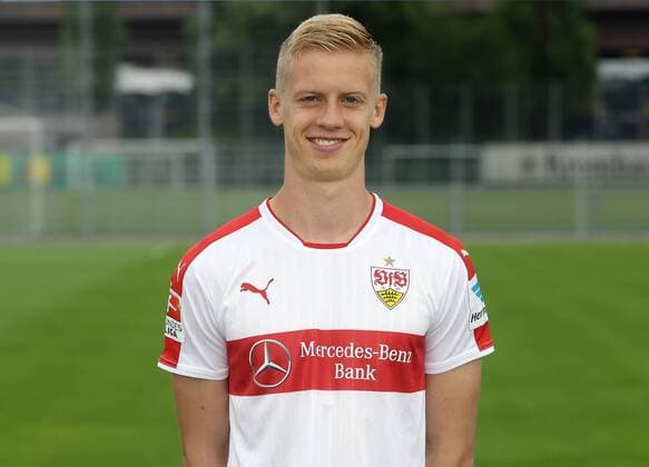 Fussball 2. Bundesliga 2016 2017 13.07.2014 Fototermin beim VfB Stuttgart: Timo Baumgartl