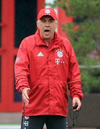 14.07.2016, 1.BL, FC Bayern Training, Säbenerstrasse Muenchen, Fussball, im Bild: Trainer Carlo Ancelotti (FCB)