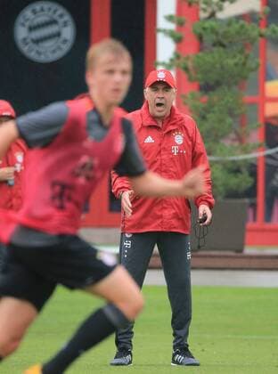 14.07.2016, 1.BL, FC Bayern Training, Säbenerstrasse Muenchen, Fussball, im Bild: Trainer Carlo Ancelotti (FCB)