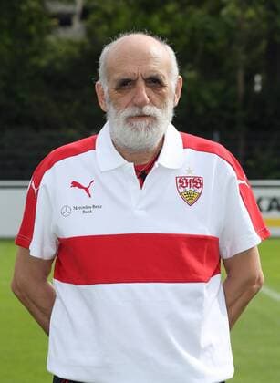 14.07.2016, Stuttgart, Fußball Regionalliga Saison 2016 2017 VfB Stuttgart II: Mannschaftsfoto, Fototermin, Portraits: Zeugwart Kostas Papandrafillis
