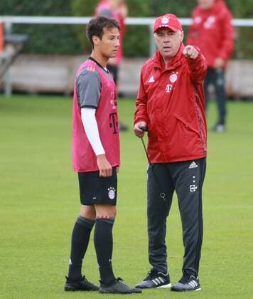 Trainer Carlo Ancelotti, Fabian Benko Fussball 1.BL FC Bayern München 14.07.2016 Training