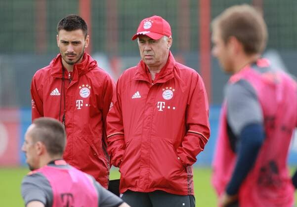 Trainer Carlo Ancelotti, Co-Trainer Davide Ancelotti, Franck Ribery, Philipp Lahm Fussball 1.BL FC Bayern München 14.07.2016 Training