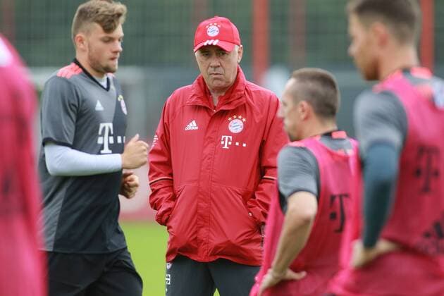 Trainer Carlo Ancelotti, Franck Ribery, Fussball 1.BL FC Bayern München 14.07.2016 Training