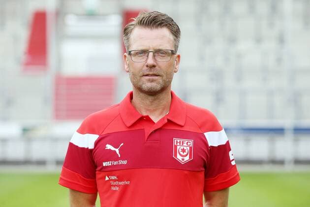Hallescher FC Fußball Saison 2016-17 Halle Saale, 14.07.2016, Fußball, 3.Liga, GER, Porträttermin 2016 2017. , Hallescher FC , Im Bild: Rico Schmitt, Cheftrainer ,