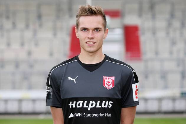 Hallescher FC Fußball Saison 2016-17 Halle Saale, 14.07.2016, Fußball, 3.Liga, GER, Porträttermin 2016 2017. , Hallescher FC , Im Bild: Torwart Tom Müller Mueller ,