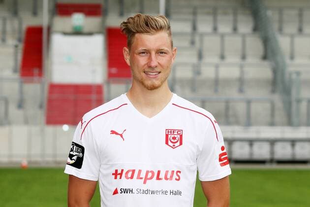 Hallescher FC Fußball Saison 2016-17 Halle Saale, 14.07.2016, Fußball, 3.Liga, GER, Porträttermin 2016 2017. , Hallescher FC , Im Bild: Tobias Schilk ,