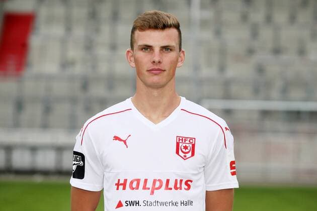 Hallescher FC Fußball Saison 2016-17 Halle Saale, 14.07.2016, Fußball, 3.Liga, GER, Porträttermin 2016 2017. , Hallescher FC , Im Bild: Lukas Stagge ,