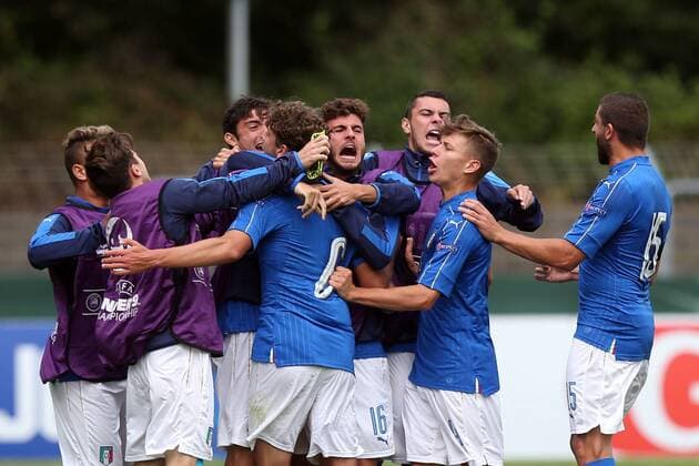 Jubel nach dem 1:1 von Manuel Locatelli ( Italien ), Italien vs Oesterreich, U-19-Fussball-Europameisterschaft 2016 , Fussball, 14.07.2016, Reutlingen Copyright: Langerx xEibner-Pressefoto EP_HLR