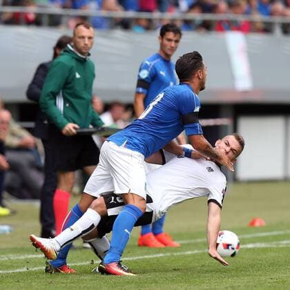 Giuseppe Pezzella ( Italien ) Benjamin Kaufmann ( Oesterreich ), Italien vs Oesterreich, U-19-Fussball-Europameisterschaft 2016 , Fussball, 14.07.2016, Reutlingen Copyright: Langerx xEibner-Pressefoto EP_HLR