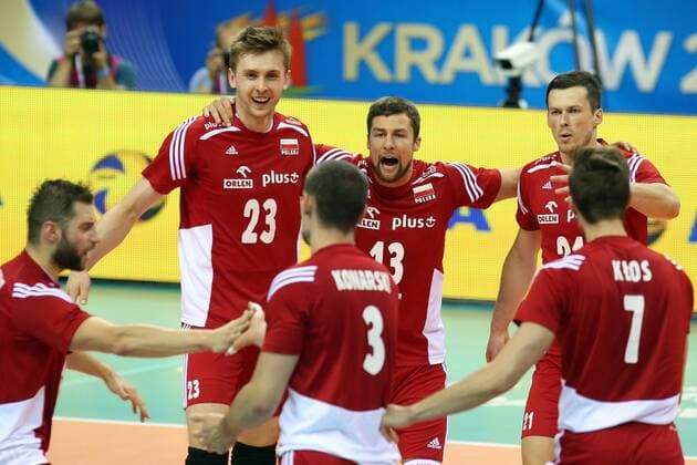 Volleyball, FIVB World League, Polen - Serbien 14.07.2016 KRAKOW TAURON ARENA - Nationalteam - ( MEN S VOLLEYBALL ) - FINAL SIX ( FIVB WORLD LEAGUE FINALS KRAKOW 2016 ) - POLSKA -SERBIA ( GAME POLAND -SERBIA) NZ OD LEWEJ GRZEGORZ LOMACZ, MATEUSZ BIENIEK , MICHAL KUBIAK , RAFAL BUSZEK -  20160714CSJP3011