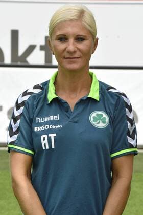 14.07.2016 - SpVgg Greuther Fürth Fuerth - 2. Fußball Bundesliga BL - Saison 2016 2017 - Fototermin Porträttermin - - Agnieszka Tobiasz (Physio SpVgg Greuther Fürth ) - Einzelbild Einzelfoto Portrait Porträt Kopfbild