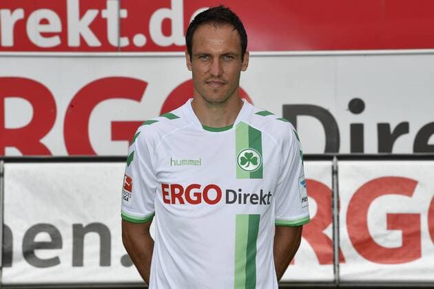 14.07.2016 - SpVgg Greuther Fürth Fuerth - 2. Fußball Bundesliga BL - Saison 2016 2017 - Fototermin Porträttermin - - Sebastian Freis (9, SpVgg Greuther Fürth ) - Einzelbild Einzelfoto Portrait Porträt Kopfbild