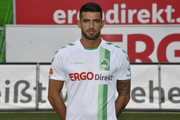 14.07.2016 - SpVgg Greuther Fürth Fuerth - 2. Fußball Bundesliga BL - Saison 2016 2017 - Fototermin Porträttermin - - Jurgen Gjasula (8, SpVgg Greuther Fürth ) - Einzelbild Einzelfoto Portrait Porträt Kopfbild