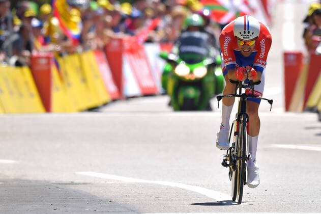 Bilder des Tages - Sport Dutch Tom Dumoulin of Team Giant-Alpecin pictured in action during the thirteenth stage of the 103rd edition of the Tour de France cycling race, a 37,5km individual time trial from Bourg-Saint-Andeol to La Caverne du Pont-d Arc, France, on Friday 15 July 2016. This year s Tour de France takes place from July 2nd to July 24th. YUZURUxSUNADA  x04892154x