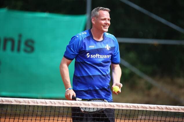 16.07.2016 xcex Deutschland, Darmstadt, Tennis-Trophy bei TEC Darmstadt zugunsten des Projekts DU MUSST KÄMPFEN - Spenden für an Krebs erkrankte Kinder und Jugendliche Vizepräsident vom SV Darmstadt 98 Markus Pfitzner