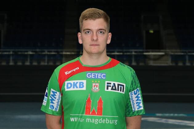 Tim Wiebe (SC Magdeburg) - Handball Bundesliga Saison 2016-2017 offizeller Fototermin SC Magdeburg in der GETEC Arena in Magdeburg - Einzelbild,Portrait,Deutschland, Handball, Mann, Maenner,15.07.2016