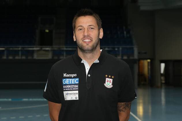 Trainer Bennet Wiegert (SC Magdeburg) - Handball Bundesliga Saison 2016-2017 offizeller Fototermin SC Magdeburg in der GETEC Arena in Magdeburg - Einzelbild,Portrait,Deutschland, Handball, Mann, Maenner,15.07.2016