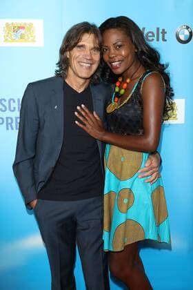 Frank Woerndl und Freundin Pauline, Bayerischer Sportpreis 2016 in der BMW Welt in Muenchen am 16.07.2016