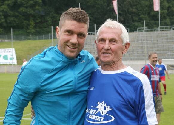 Wuppertaler SV Legenden - Bundesligaallstars, 16.07.2016 -- Ivan Klasnic ( links) und Günter Pröpper (Wuppertaler SV )