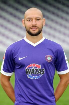 Team Erzgebirge Aue Fußball 2.Bundesliga 2016 17 Aue, 17.07.2016, Erzgebirgsstadion, Fußball, 2.Bundesliga , Porträttermin, Saison 2016 2017 , Im Bild; Philipp Riese. ,