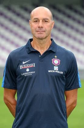 Team Erzgebirge Aue Fußball 2.Bundesliga 2016 17 Aue, 17.07.2016, Erzgebirgsstadion, Fußball, 2.Bundesliga , Porträttermin, Saison 2016 2017 , Im Bild; Fitnesstrainer Werner Schoupa. ,