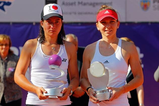 (160718) -- BUCHAREST, July 17, 2016 -- Simona Halep (R) of Romania and Anastasija Sevastova of Latvia pose during the awarding ceremony for the women s singles at the Bucharest Open WTA Tennis Damen tournament in Bucharest, Romania, July 17, 2016. Halep claimed the title with 6-0, 6-0. ) (SP)ROMANIA-BUCHAREST-TENNIS-BUCHAREST OPEN-HALEP CristianxCristel 