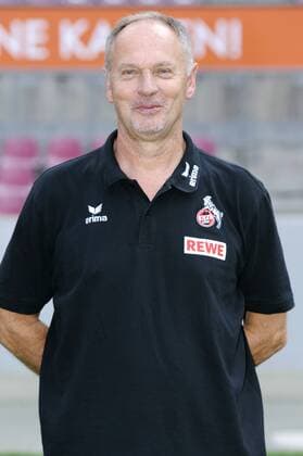 Porträt: Fußball, GER, 1.BL Bundesliga, Porträttermin 2016 2017, 1.FC Köln: Zeugwart Kresimir Ban (FC Köln). Einzelbild, Portrait, Porträt.