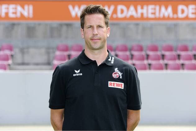 Porträt: Fußball, GER, 1.BL Bundesliga, Porträttermin 2016 2017, 1.FC Köln: Physiotherapeut Thorsten Klopp (FC Köln). Einzelbild, Portrait, Porträt.