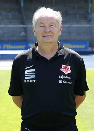 Betreuer Berthold Schliwa (Eintracht Braunschweig)