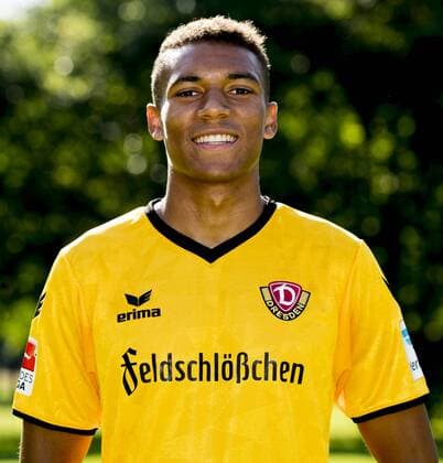 Fußball, 2. Liga, Saison 2016 2017, SG Dynamo Dresden, Porträttermin, Dienstag (19.07.2016). Noah Awassi. RM001