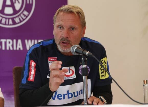 SOCCER - EL quali, Kukesi vs A.Wien, preview KUKESI,ALBANIA,20.JUL.16 - SOCCER - UEFA Europa League, qualification, FK Kukesi vs FK Austria Wien, preview, press conference PK Pressekonferenz A.Wien. Image shows head coach Thorsten Fink (A.Wien). GEPAxpictures xChristianxOrt