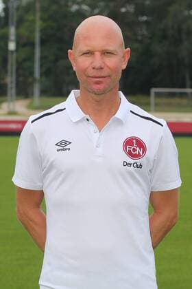 21.07.2016 - 1. FC Nürnberg FCN - 2. Fußball Bundesliga BL - Saison 2016 2017 - Fototermin Porträttermin - MWei - Manuel Klökler (Co-Trainer 1.FC Nürnberg FCN ) - Einzelbild Einzelfoto Portrait Porträt Kopfbild