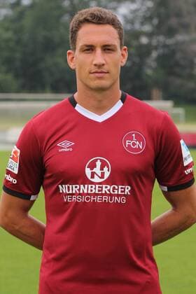 21.07.2016 - 1. FC Nürnberg FCN - 2. Fußball Bundesliga BL - Saison 2016 2017 - Fototermin Porträttermin - MWei - Georg Margreitter (33, 1. FC Nürnberg FCN ) - Einzelbild Einzelfoto Portrait Porträt Kopfbild