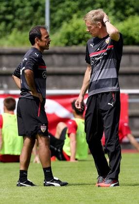 Grassau Fußball VfB Stuttgart Trainingslager, v.l. Trainer Jos Luhukay, Jan Schindelmeiser (Vorstand