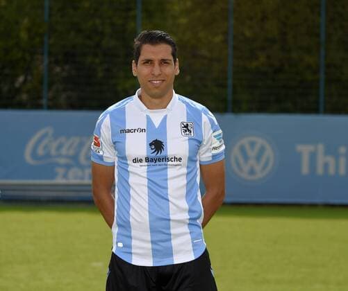 22.07.2016, Fussball 2.Liga 2016 2017, TSV 1860 München, Porträttermin 2016 2017, Karim Matmour (TSV 1860 München).