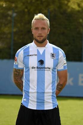 22.07.2016, Fussball 2.Liga 2016 2017, TSV 1860 München, Porträttermin 2016 2017, Daniel Adlung (TSV 1860 München).