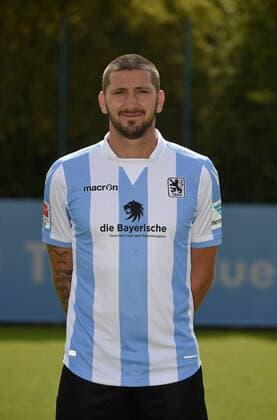 22.07.2016, Fussball 2.Liga 2016 2017, TSV 1860 München, Porträttermin 2016 2017, Sascha Mölders (TSV 1860 München).