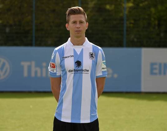 22.07.2016, Fussball 2.Liga 2016 2017, TSV 1860 München, Porträttermin 2016 2017, Krisztian Simon (TSV 1860 München).