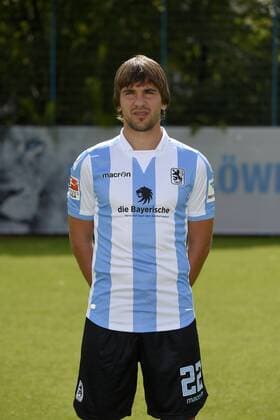 22.07.2016, Fussball 2.Liga 2016 2017, TSV 1860 München, Porträttermin 2016 2017, Filip Stojkovic (TSV 1860 München).