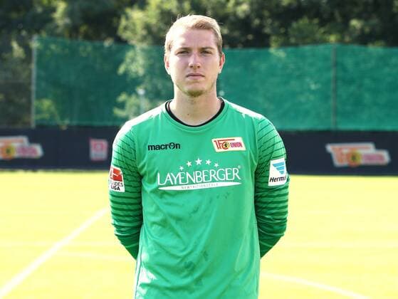 Torwart Jakob Busk (12) Einzelbild Quer Fußball Fussball GER 2.BL Porträttermin 2016 2017 1. FC Union Berlin 22.07.2016