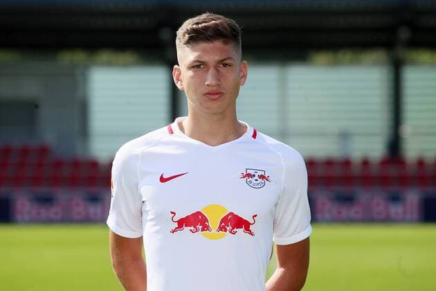 RBLeipzig Fußball Saison 2016-17 Leipzig, 22.07.2016, Fußball, 1.BL, GER, Porträttermin 2016 2017. , RasenBallsport Leipzig RB Leipzig. , Im Bild: Vitaly Janelt ,