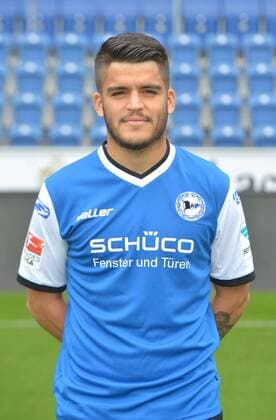 22.07.2016, Fussball, 2. LIGA, Saison 2016 2017, SCHÜCO-ARENA, BIELEFELD Fußball, GER, 2.BL, Portraittermin 2016 2017, Arminia Bielefeld Francisco Rodriguez (Arminia Bielefeld), Aktion, Einzelbild, Hoch, Portrait