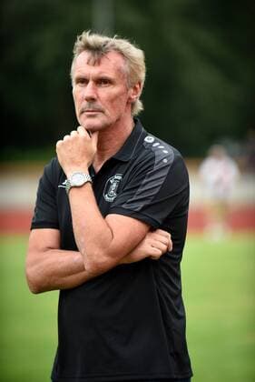22.07.2016 Kelsterbach, Sportpark Saison 2015 2016 Hessenliga Aufsteiger 1. FC Viktoria 07 Kelsterbach - SC Hessen Dreieich Trainer Rudi Bommer ( SC Hessen Dreieich )
