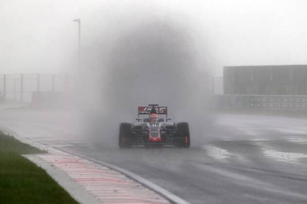 Formel 1, GP von Ungarn, Qualifying in Budapest abgebrochen Hungarian Grand Prix, Hungaroring, Budapest 21 - 24 July 2016 23.07.2016 - Qualifying, Romain Grosjean (FRA) Haas F1 Team VF-16 