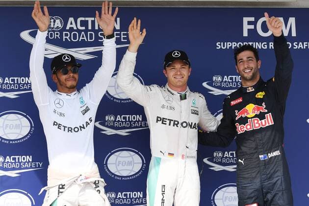 Motorsports: FIA Formula One World Championship WM Weltmeisterschaft 2016, Grand Prix of Hungary, 44 Lewis Hamilton (GBR, Mercedes AMG Petronas Formula One Team), 6 Nico Rosberg (GER, Mercedes AMG Petronas Formula One Team), 3 Daniel Ricciardo (AUS, Red Bull Racing), xHOCHxZWEIx